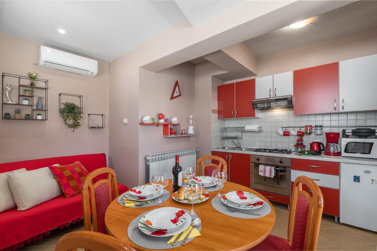 Apartments Nono Porec Exterior photo